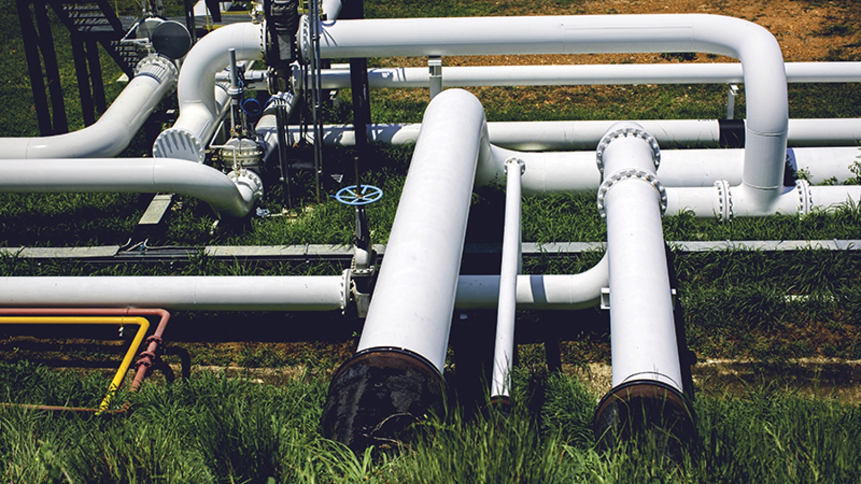 Steel long pipes and valves factory during refinery Petrochemistry industry in gas site distillery